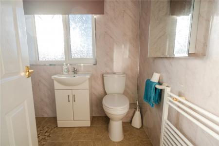 Shower Room (2)
