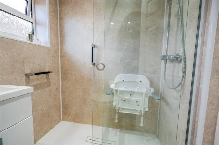 Shower Room (2)