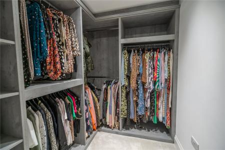 Walk-In Wardrobe