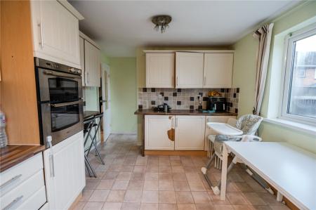 Kitchen (2)