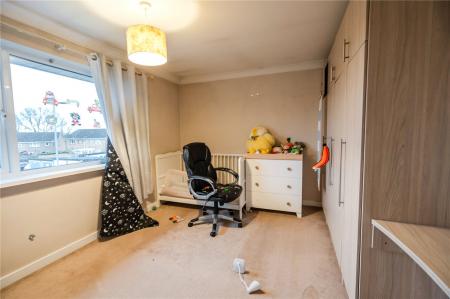 Bedroom 2 (2)