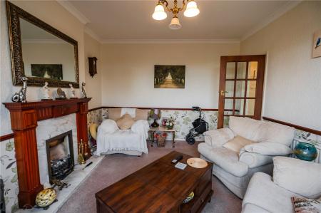 Living Room (2)
