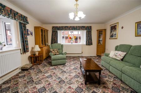 Living Room (3)