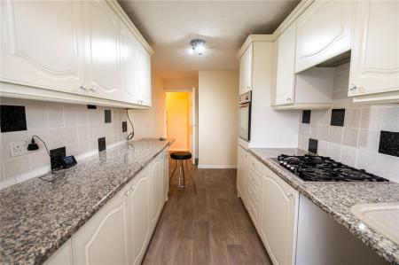 Kitchen (2)
