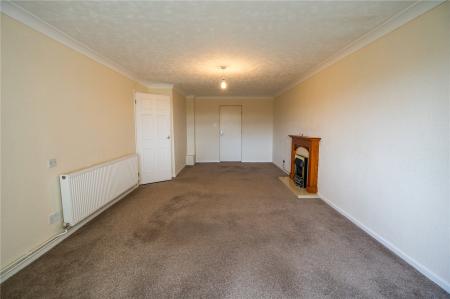 Living Room (2)