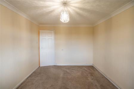 Bedroom 2 (2)