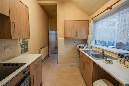 Kitchen (2)