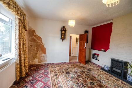 Living Room (2)