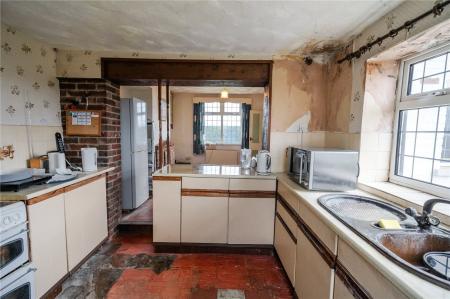 Kitchen (2)