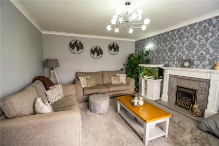 Living Room (2)