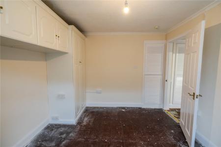 Bedroom 1 (2)