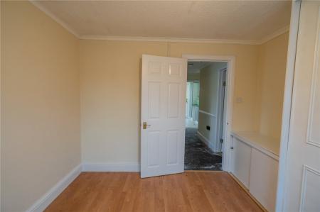 Bedroom 2 (2)