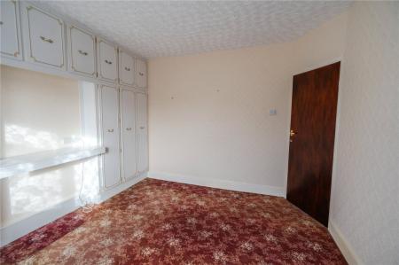 Bedroom 2 (2)
