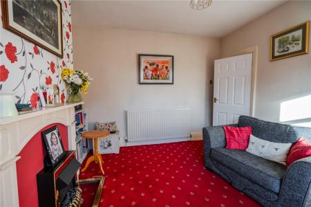 Living Room (2)