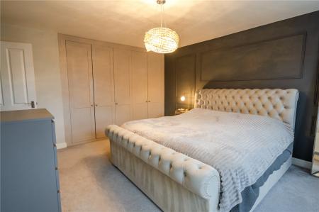 Bedroom 1 (2)