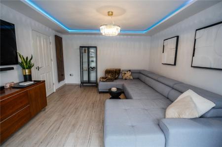 Living Room (2)