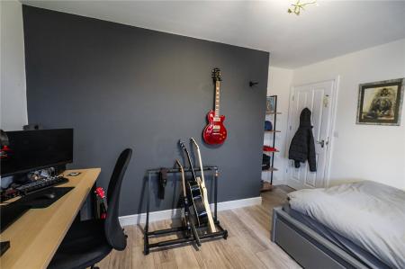 Bedroom 2 (2)