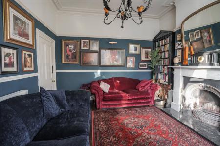 Living Room (2)