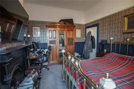 Bedroom 2 (2)