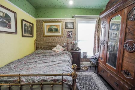 Bedroom 3 (2)