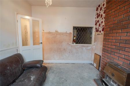 Living Room (2)