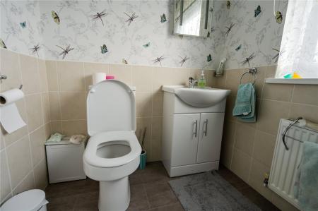 Shower Room (2)
