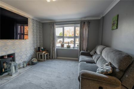 Living Room (2)