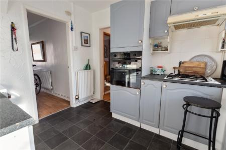 Kitchen (2)