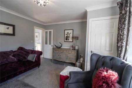 Living Room (2)
