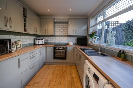 Kitchen-Diner (2)