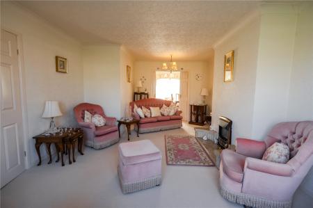 Living Room (2)