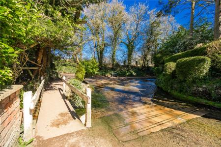 Watery Lane Approach