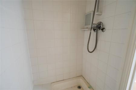 Fff - Shower Room