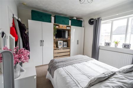 Bedroom 1 (2)