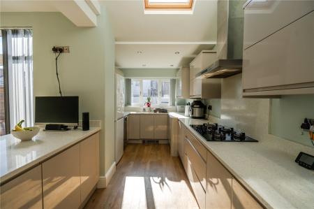 Kitchen-Diner (2)