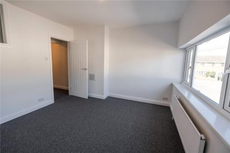 Bedroom 1 (2)