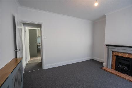 Living Room (3)
