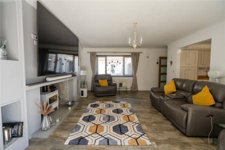Living Room (2)