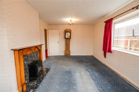 Living Room (2)