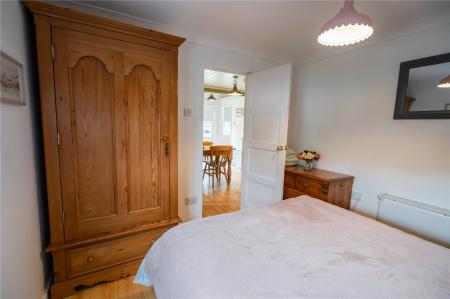 Bedroom 1 (2)