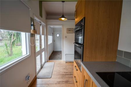 Kitchen (2)