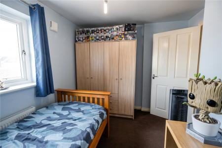 Bedroom 2 (2)