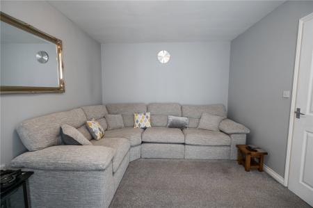 Living Room (2)
