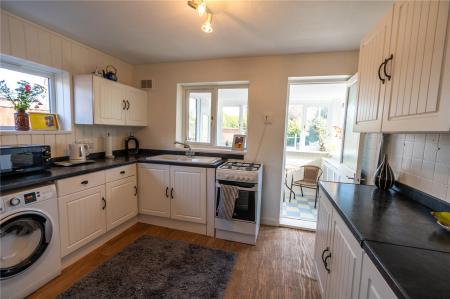 Kitchen (2)