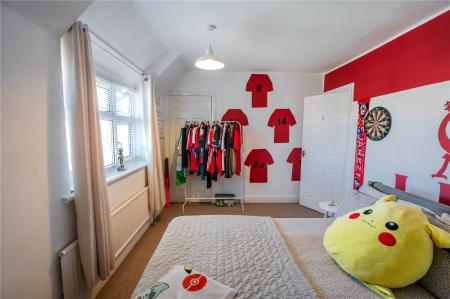 Bedroom 1 (2)