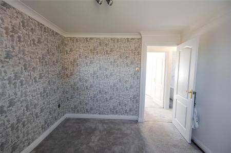 Bedroom 2 (2)