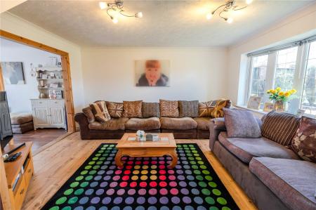 Living Room (2)