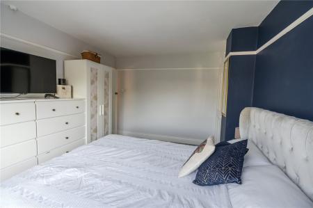 Bedroom 1 (2)