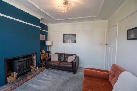 Living Room (2)