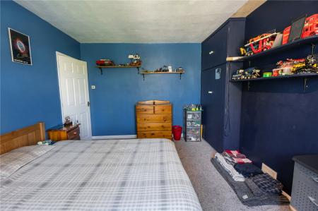 Bedroom 2 (2)
